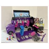 Monster High Bus & Accessories
