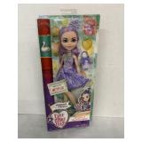 Ever After High Duchess Swan