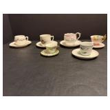 Vtg mini tea cups & saucers