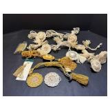 Classic Accents picture hanger kits
