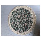Round rug 50' dia