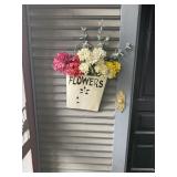 Metal flower basket hanger