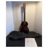 Baritone Ukulele & zipped cloth case made....