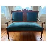 Vintage Eastlake Style Walnut Setee 45'x23'x37'H