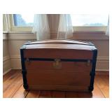 Vintage Trunk 30'x18'x21'H