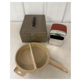 Vintage Microwave Omlette Pan & Napkin Holder