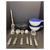 (2) tubberware bowls & small roaster &...