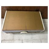 Vtg Lg suitcase