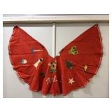 Vtg handmade Red felt Christmas tree skirt...