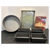 Wilton 7-pc cookie cutter ser & misc baking pans