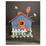 Birdhouse 7"W x 4.5"D x 7.5"H