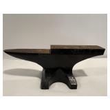 Vtg A252-1 small cast iron or steel jewelers anvil