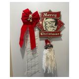 Vtg Christmas card holder 32" long & metal...