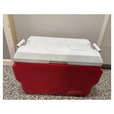 Rubbermaid Cooler