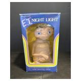 ET Night Light With Glowing Chest From 1982...