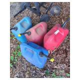 4 Plastic Gas Cans