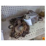 Vintage 1 1/2 Ton Come-Along/Ratchet Lever Hoist (H122)