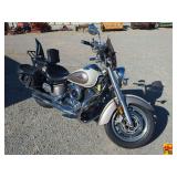 Yamaha V Star Classic Motorcycle; 2600 Miles; VIN JYAVP11E53A048122