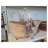 Woven Wicker Open-Top Picnic Basket (H106)