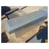 Full Size Truck Toolbox (no key)