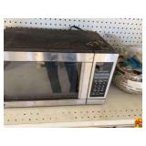 Microwave & Punch Bowl