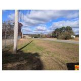 Vacant Commercial Building On 3.1 Acres± With Easy Highway Accessibility