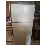 GE 18.2 cu. ft. No-Frost Refrigerator Freezer TBX18K
