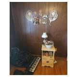Decor Grouping with Lamp, End Table, Keyboard and Wall Art