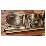 Assorted Baking Pans