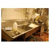 Commercial Kitchen Stainless Steel Sink and Accessories