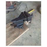 Bench Vise