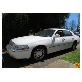 2008 Lincoln Town Car, Signature Limited; 139,349 Miles; VIN 2LNHM82V38X646737