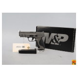 Smith & Wesson M&P9, 9mm, SBH5132