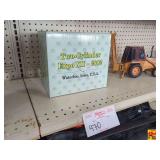 John Deere 520 Tractor