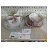 Handcrafted Wood Apple Basket (H114)