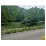 Rustic Creekside Cabin On 1 Acre± in west Limestone County