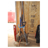 Garden Tools: Shovels, Rake, Sledgehammer & Poledriver