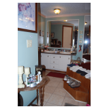 Assorted Decor in Master Bath