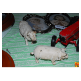 Metal Tractor, Farm Animals, 2 Pictures