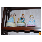 Contents of Shelf: Figurines