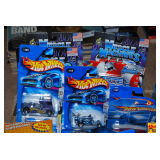 Tote with Assorted Hot Wheels