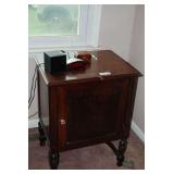 Wooden Side Table with Single Cabinet Door