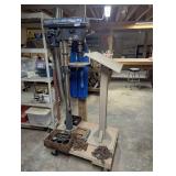 Floor Standing Drill Press With 16 Speeds & 5/8" Chuck Capacity