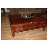 Coffee Table With 5 Pull-out Drawers