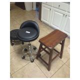 (3) Stools
