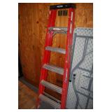 Werner Red Fiberglass Stepladder