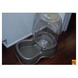 Plastic Gravity Pet Feeder or Water Dispenser