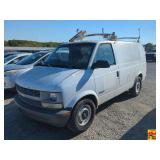 1998 Chevrolet Astro Work Van; 190,488 miles; VIN 1GCDM19W0WB169032