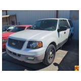 2004 Ford Expedition; 207,896 miles; VIN 1FMPU16L84LA39039