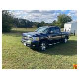 2011 Chevy Silverado Z71. 324,500 miles. VIN. 1GCRKSE33BZ419832